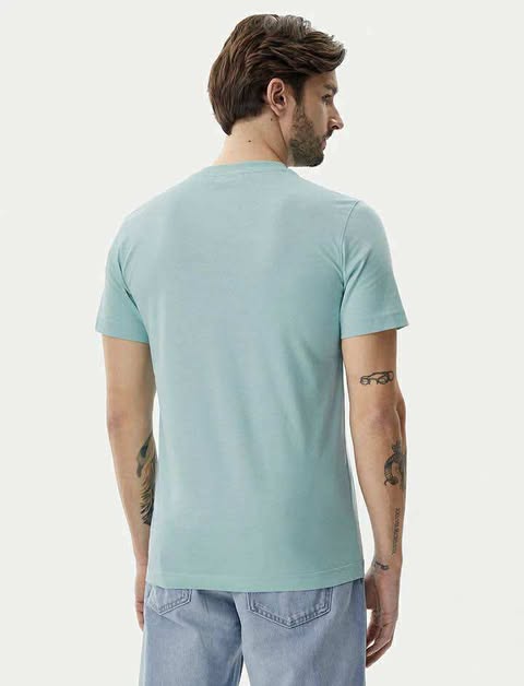 Calvin Klein T-shirt