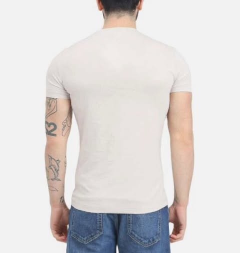 Calvin Klein T-shirt