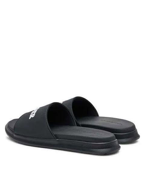 Tommy Hilfiger Sliders