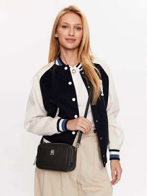 Tommy Hilfiger Camera Bag