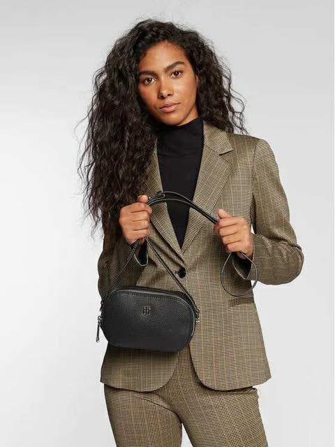 Tommy Hilfiger Camera Bag
