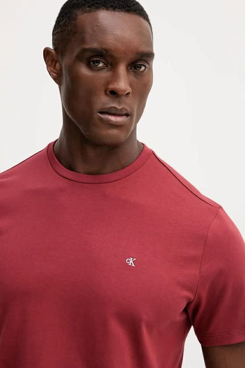 Calvin Klein T-shirt