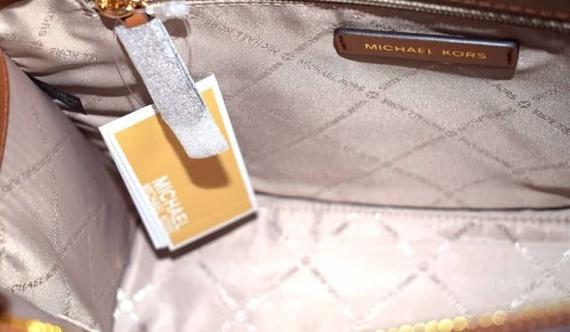 Michael Kors Sheila MD Zip Satchel Bag