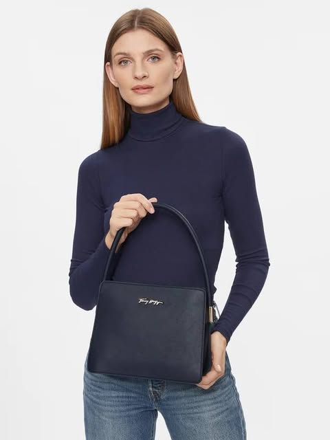Tommy Hilfiger Shoulder Bag