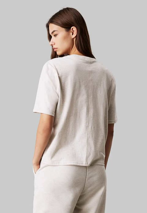 Calvin Klein T-shirt
