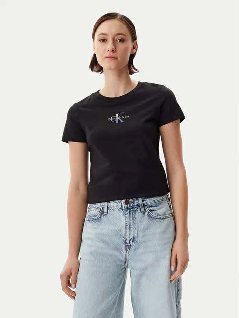 Calvin Klein T-shirt