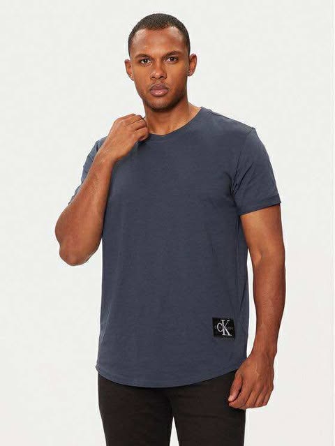 Calvin Klein T-shirt