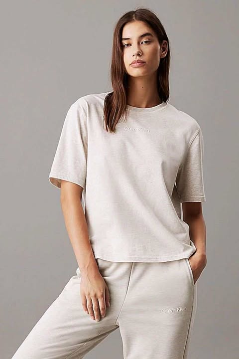 Calvin Klein T-shirt