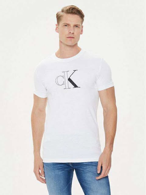 Calvin Klein T-shirt