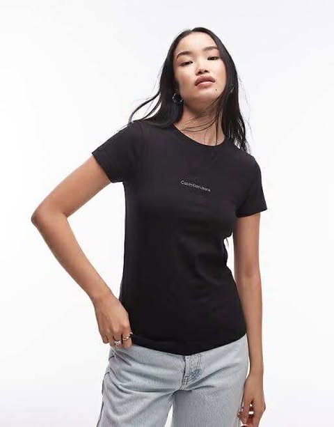 Calvin Klein T-shirt