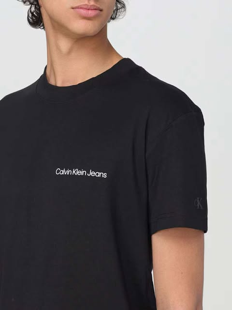 Calvin Klein T-shirt