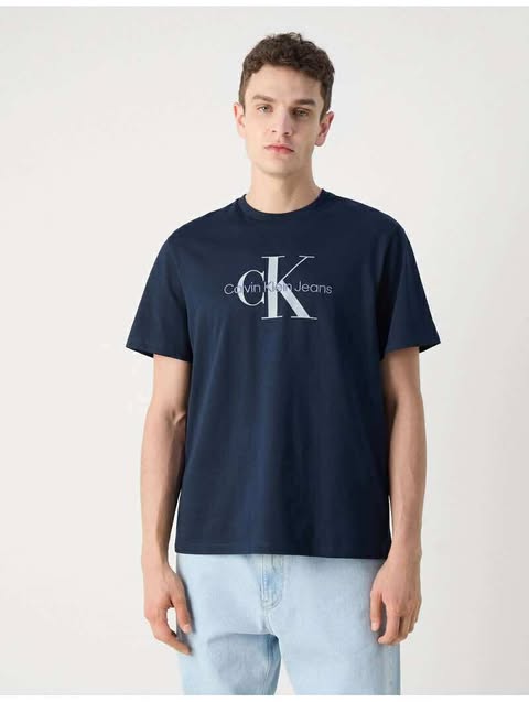 Calvin Klein T-shirt