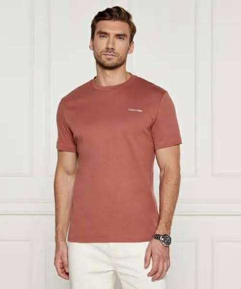 Calvin Klein T-shirt