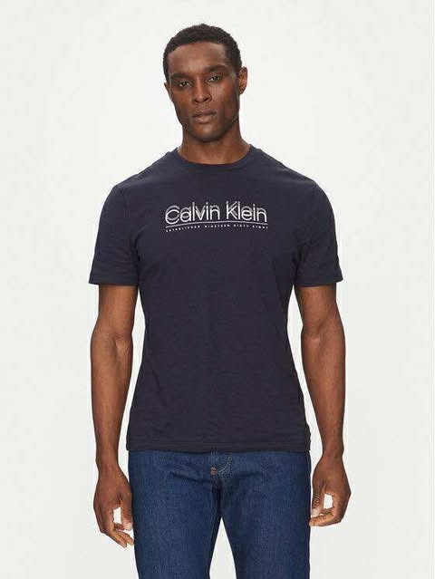 Calvin Klein T-shirt