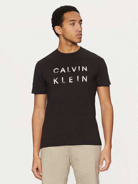 Calvin Klein T-shirt