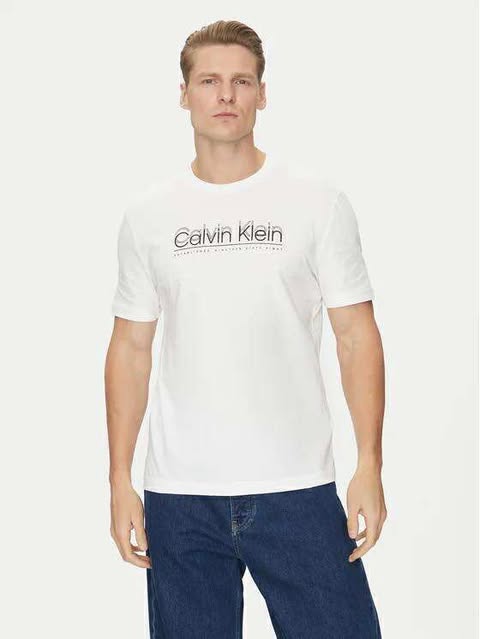 Calvin Klein T-shirt