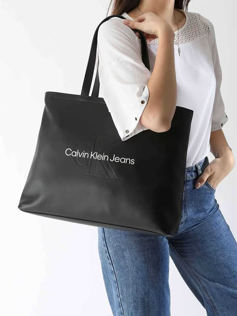 Calvin Klein Jeans Slim Tote