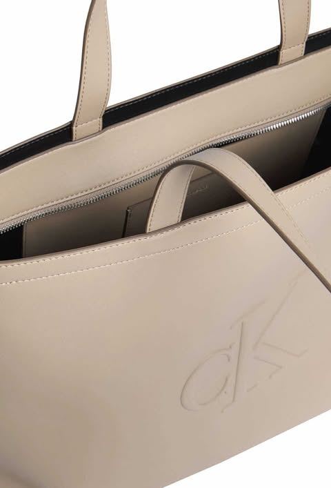 Calvin Klein Jeans Slim Tote