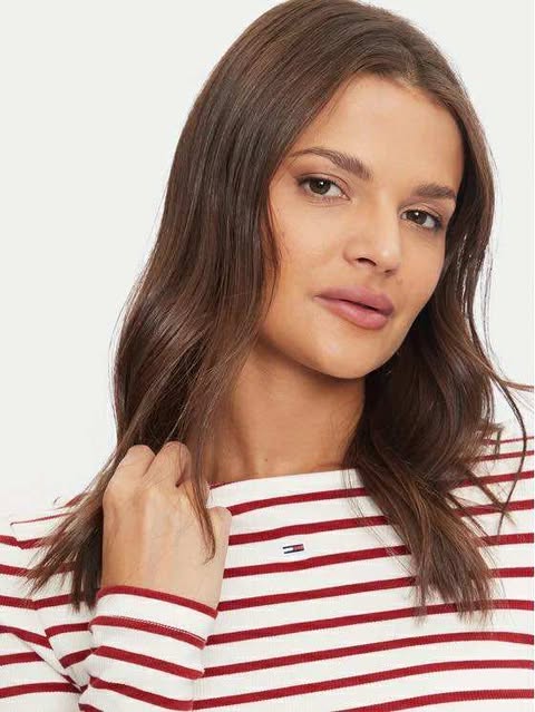 Tommy Jeans Long Sleeve Top