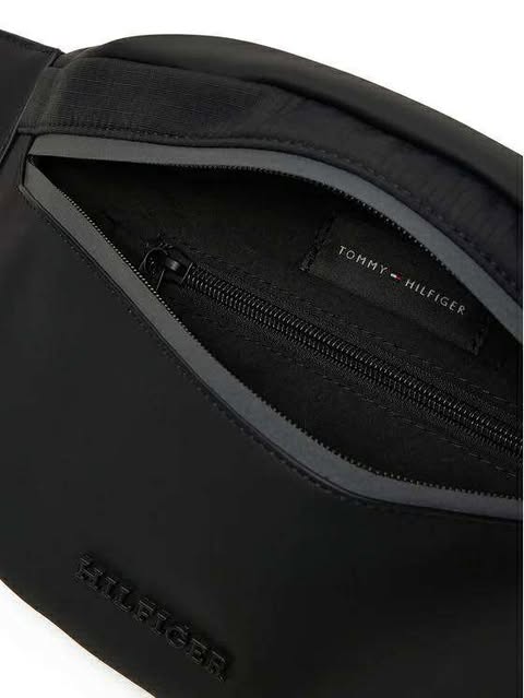 Tommy Hilfiger Pouch