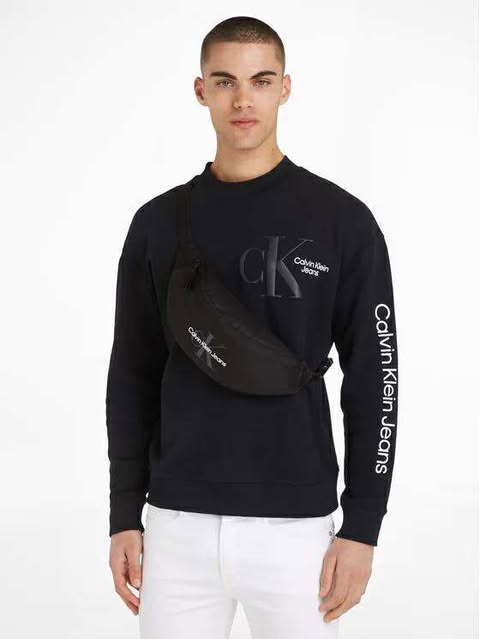 Calvin Klein Pouch