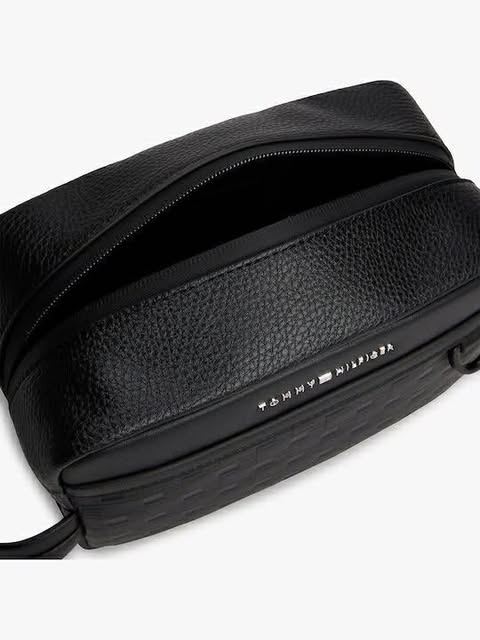 Tommy Hilfiger Washbag